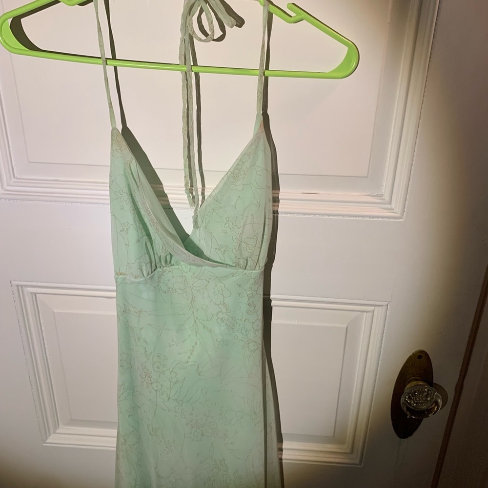 super cute flowy spring/ summer dress